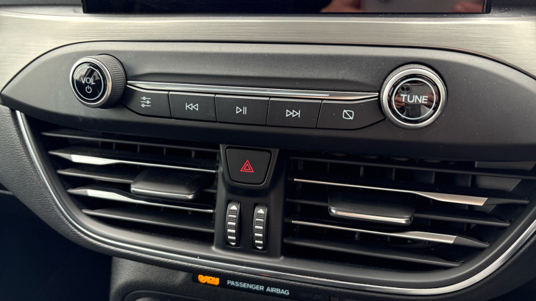 Ford Focus 1.0 EcoBoost 125 Titanium 5dr Petrol Hatchback